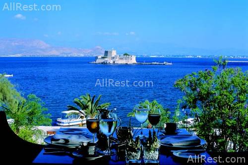 Amphitryon Hotel 23